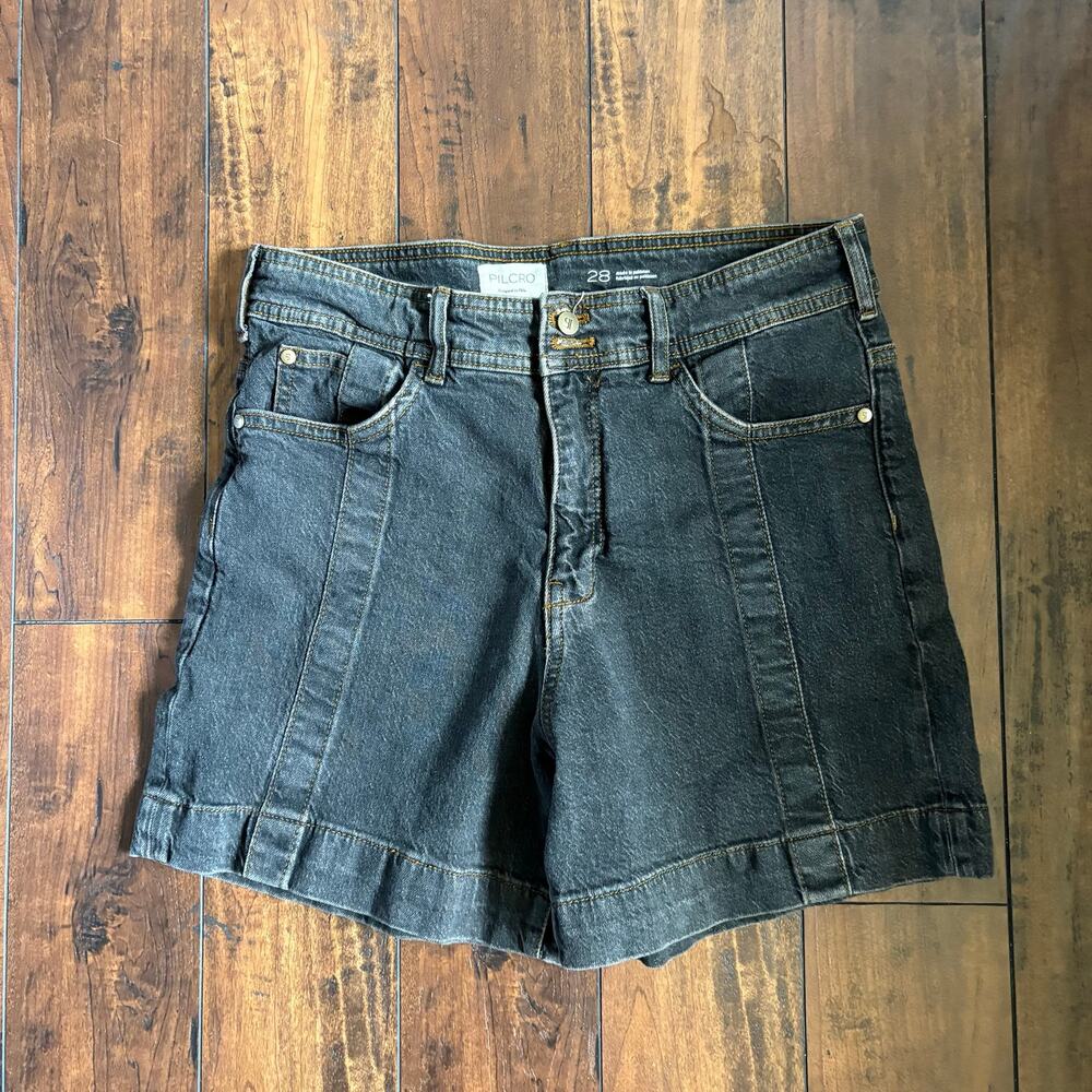 Anthropologie Pilcro Shorts Womens 28 Gray Bermuda Denim Y2K 2000s Embroidered